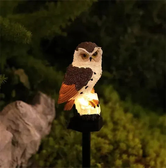 Veekindel päikeseenergial töötav öökulli lamp