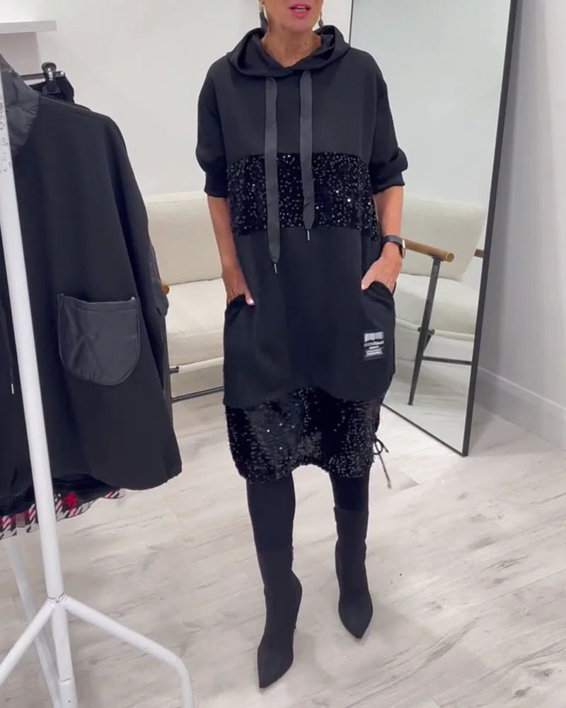 Mugav, moodne kapuutsiga kleit