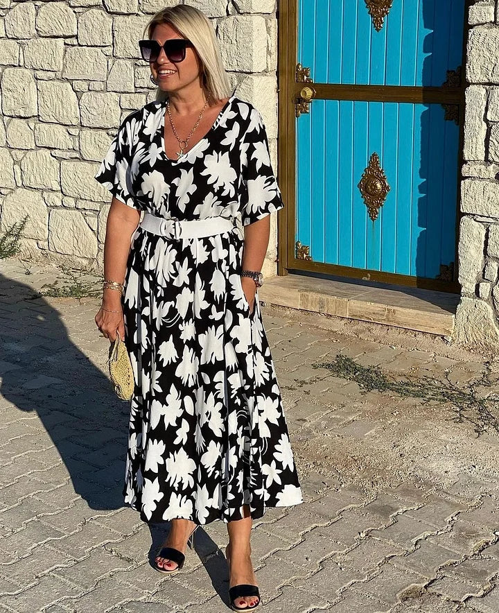 Igapäevane lillelise kleit