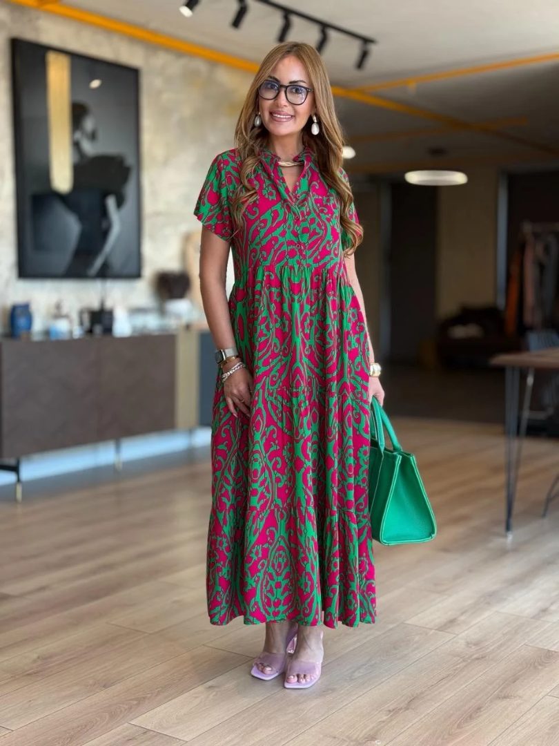 Elegantne naiste vabaaja V-kaelusega kleit