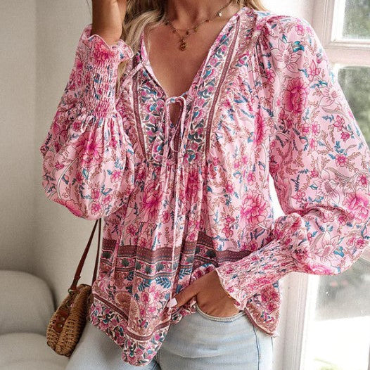 Naiste lilledega T-särgid