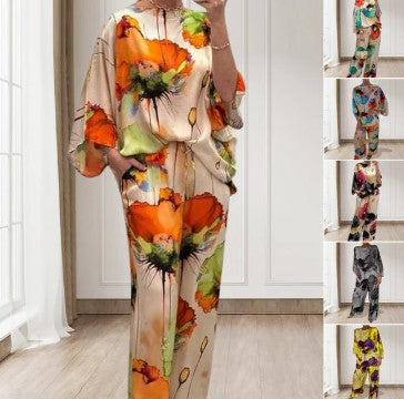 Elegantne kaheosaline komplekt lillemustriga
