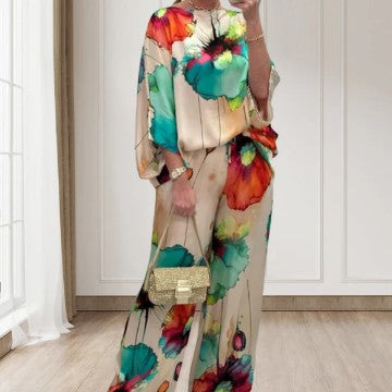 Elegantne kaheosaline komplekt lillemustriga