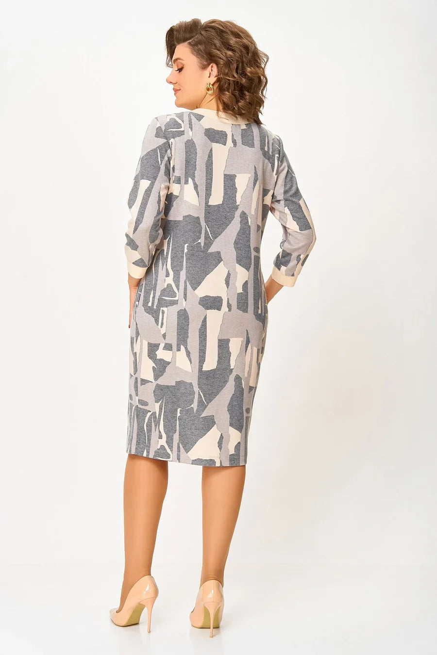 Elegantne, klassikaline ja värviline kleit