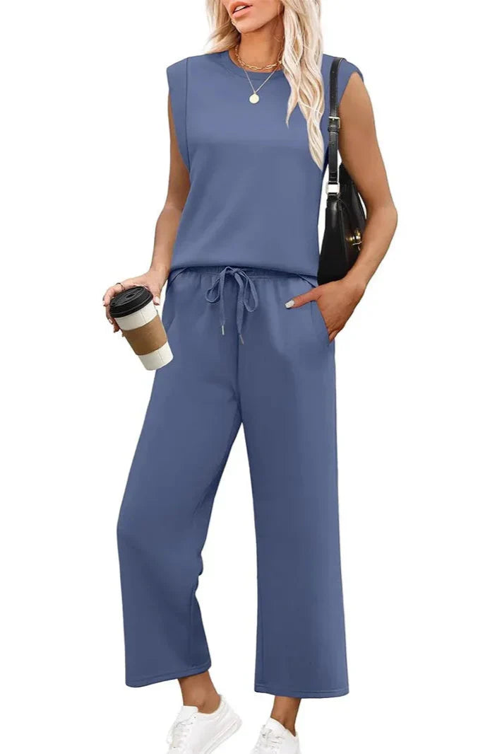 Kakukomplekt kaheosadusega laiendatavate pükstega