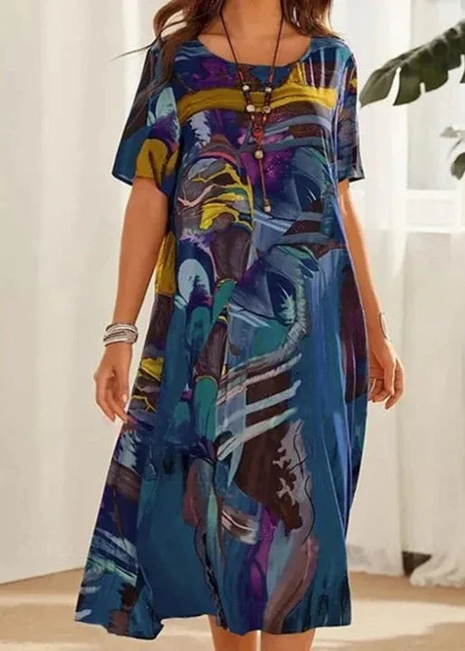 Moodne kleit vabaaja mustriga