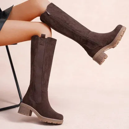 Põlvekõrgused poolsaapad