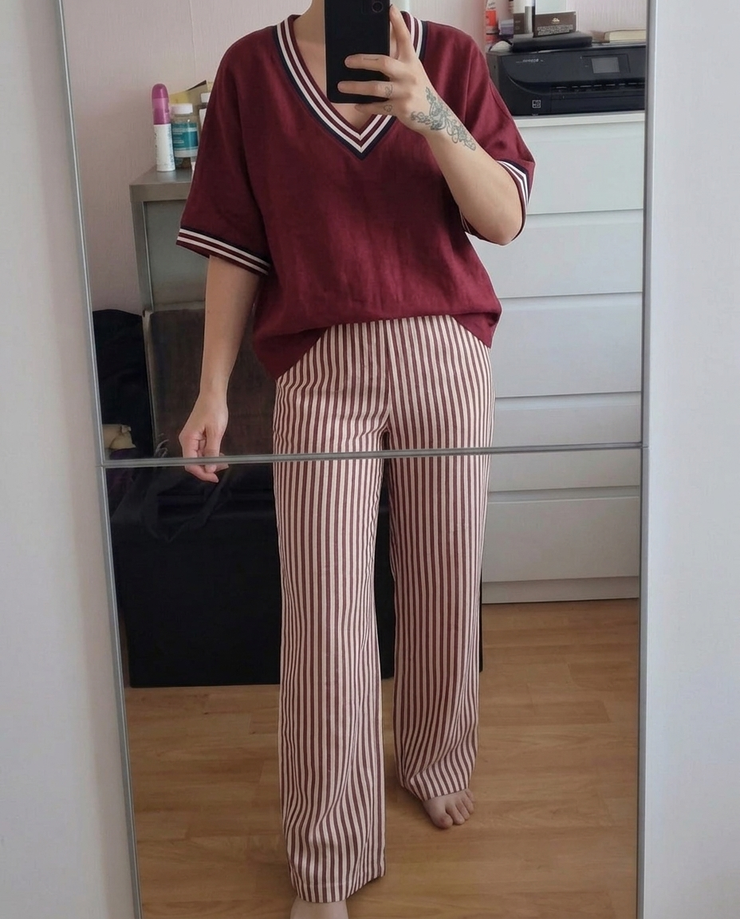 Triibuline kaheosaline komplekt